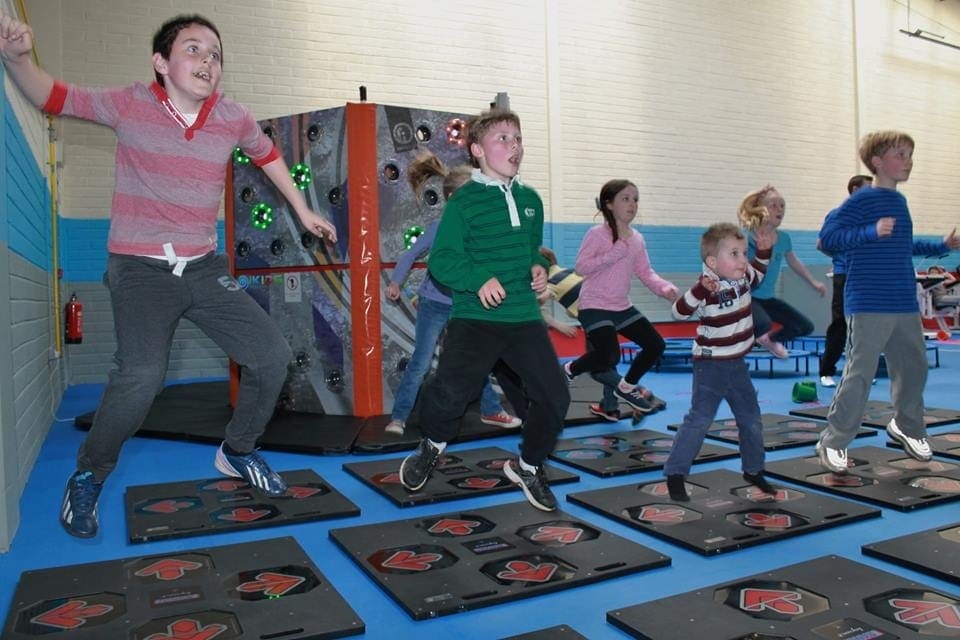 Richland Boys & Girls Club Uses Multiplayer DDR System the iDANCE